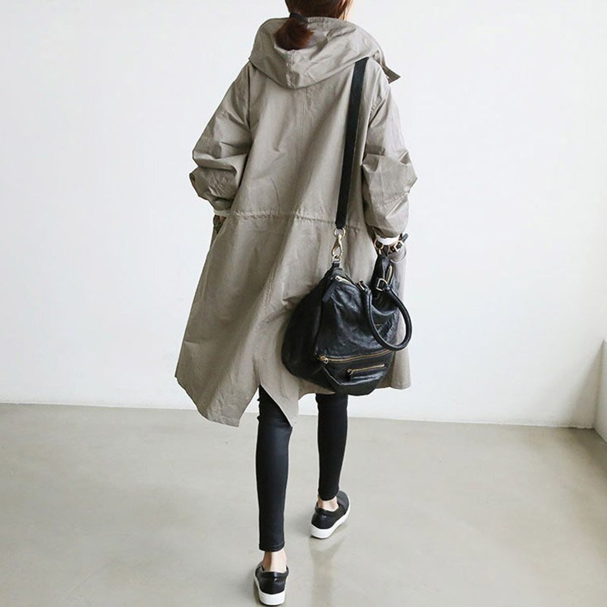 Women's Relaxed Single-Button Trench Coat for Rainy Days