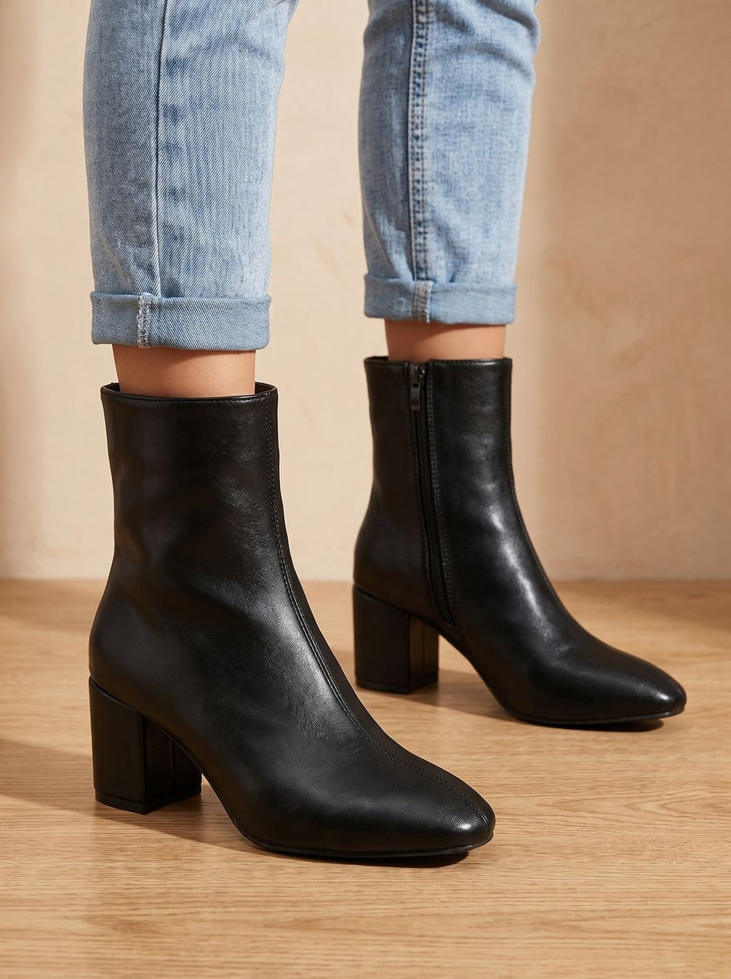 Women's Side Zip Faux Leather Heeled Short Boots