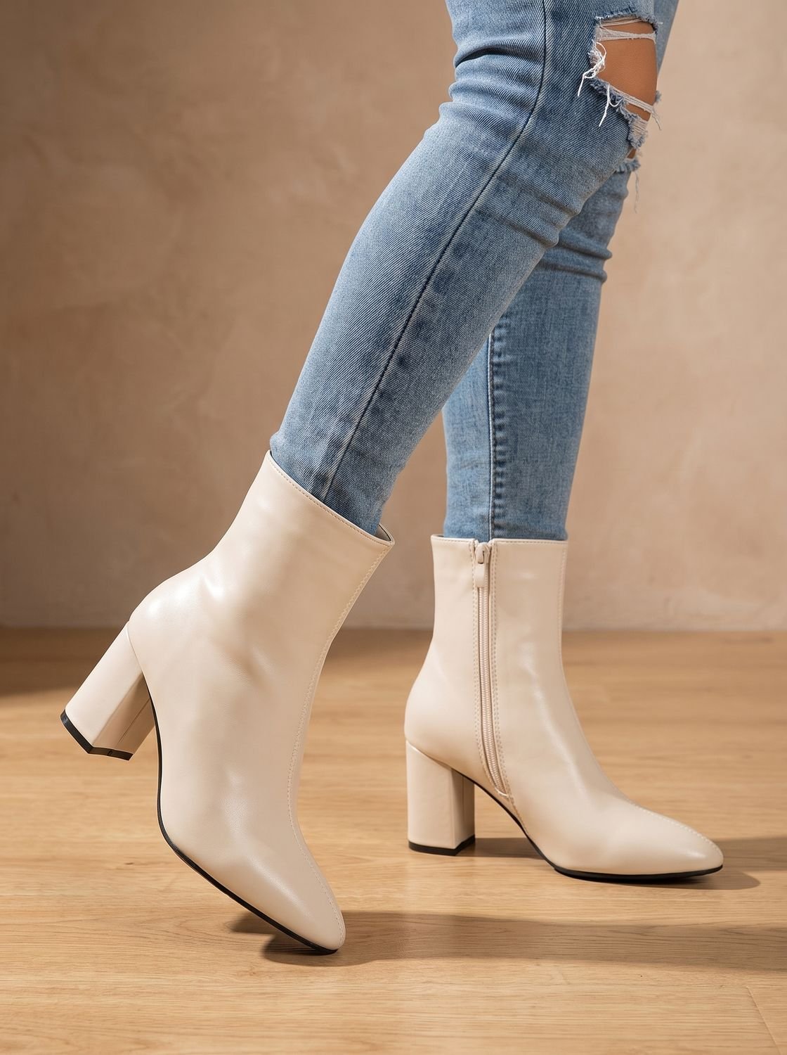 Women's Side Zip Faux Leather Heeled Short Boots