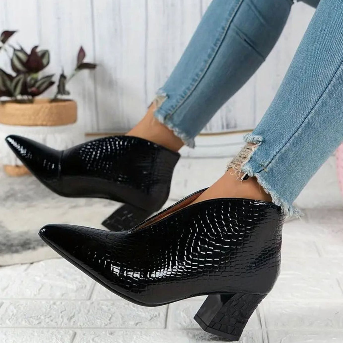 Women's Snake-Style Textured Deep V Opening Ankle Boots