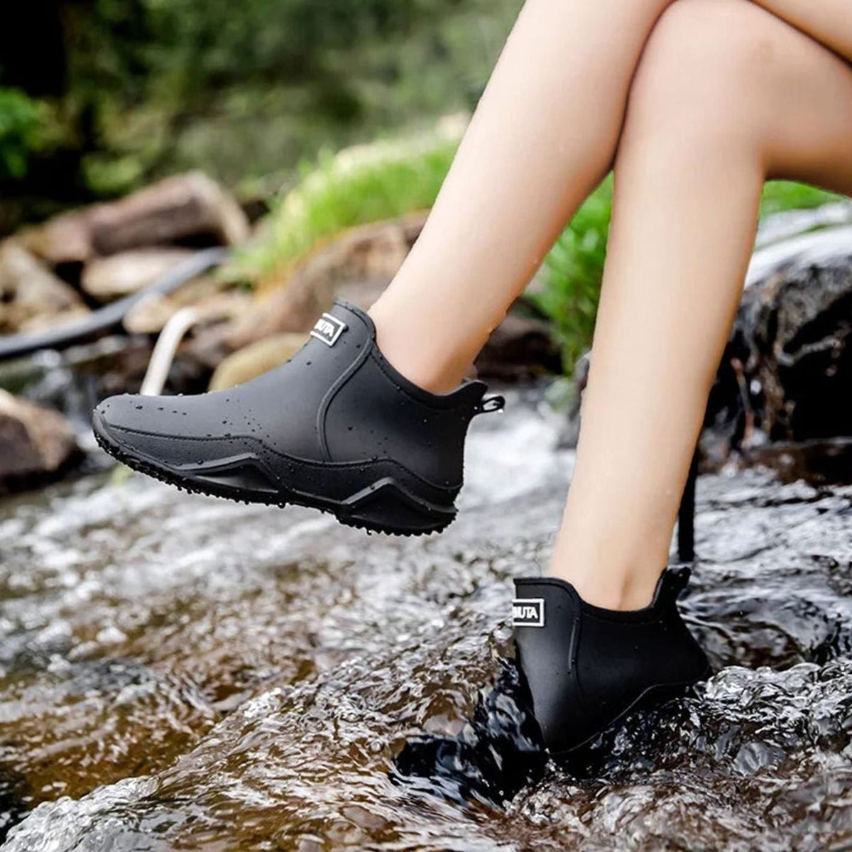 Women's Rubber Sole Fully Waterproof Chelsea Ankle Rainboots